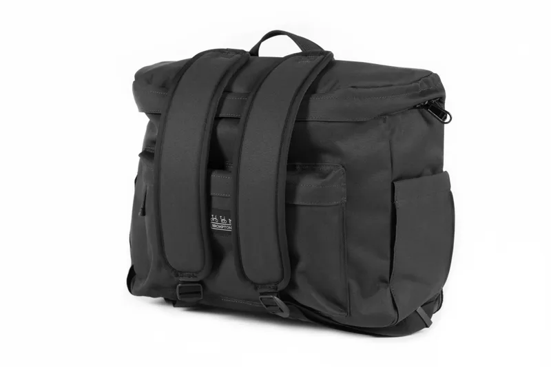 Brompton Metro Backpack Medium with Frame in Black-1
